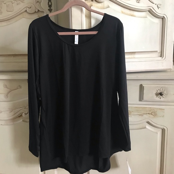 LuLaRoe Tops - New ❤️  Lynnae ❤️